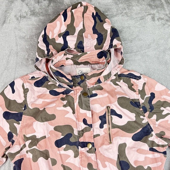 Forme Mode Jacket Womens Medium Pink Camouflage Long Sleeves Pockets Hooded - Picture 2 of 14